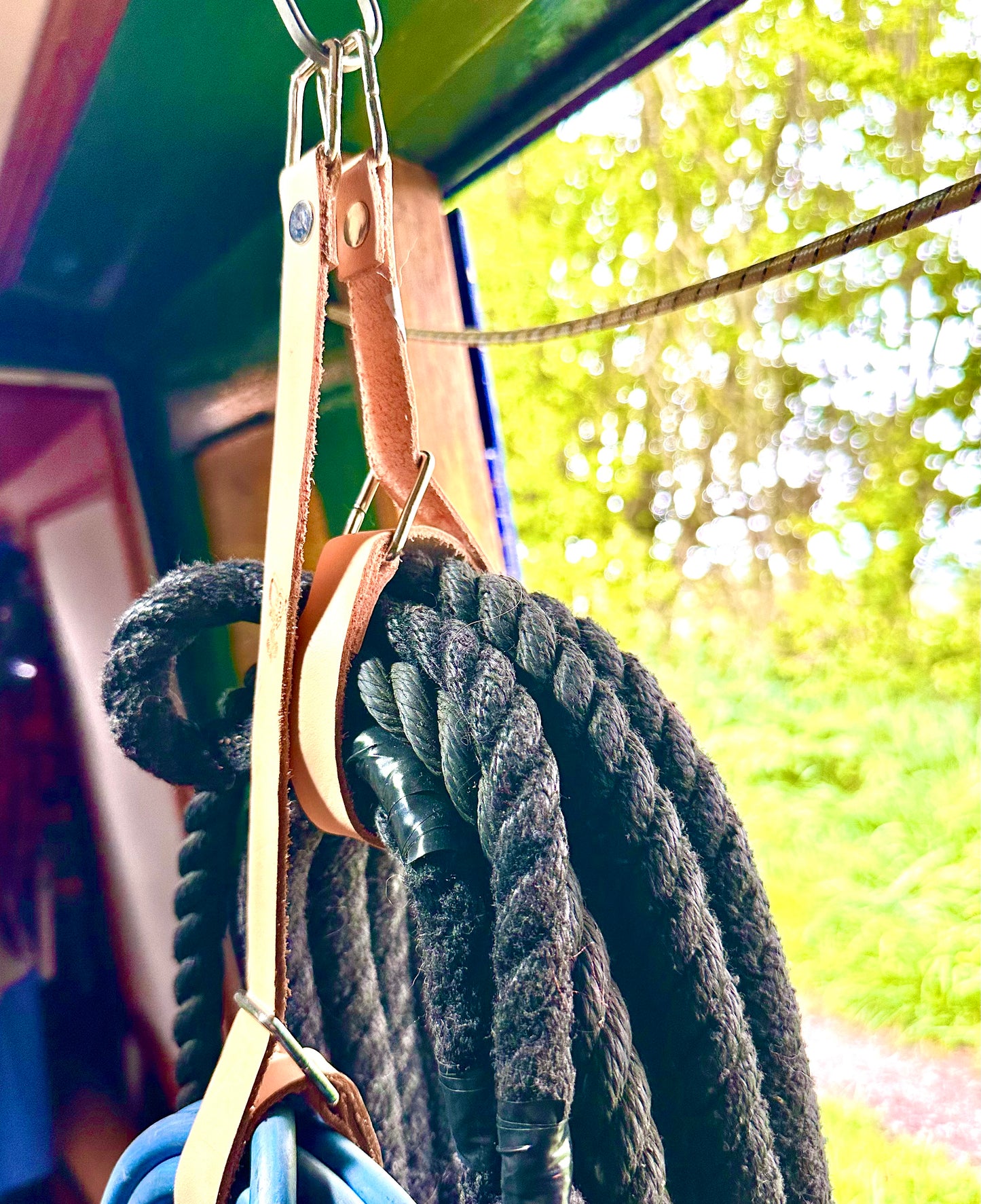 Rope, hose and cable tidy